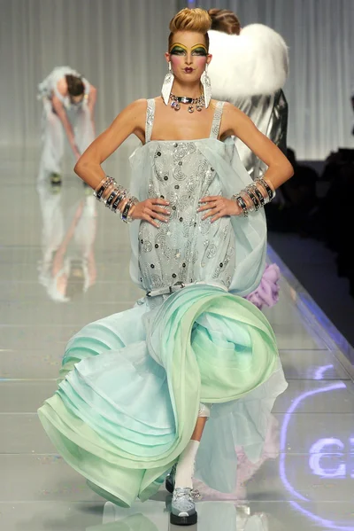 Look 22